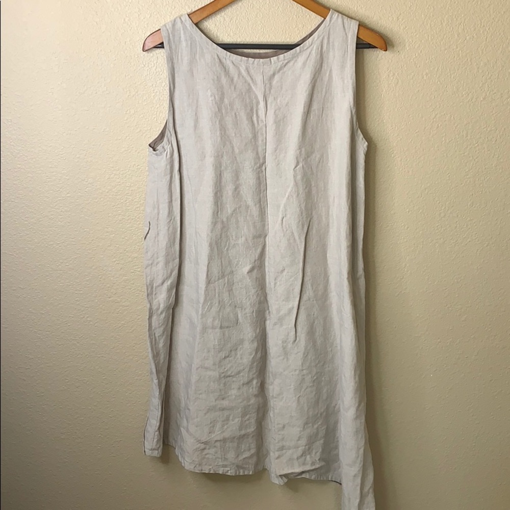Lore Tree Linen Dress - Picture 3 of 5